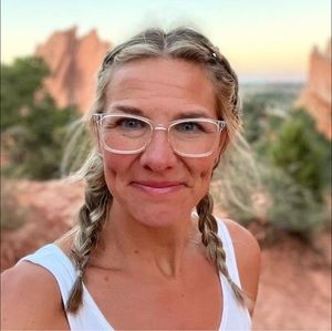 Meet your Posher, Jodi